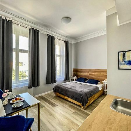 Glam House Apartments Poznań Buitenkant foto
